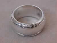 Close up of the ''Eclipse'' Ring