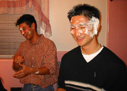 yeah so the two mike's thot they would be all slick and pie me in the face, but look at where it all ended up =P moral: don't ever pie me in the face again =)