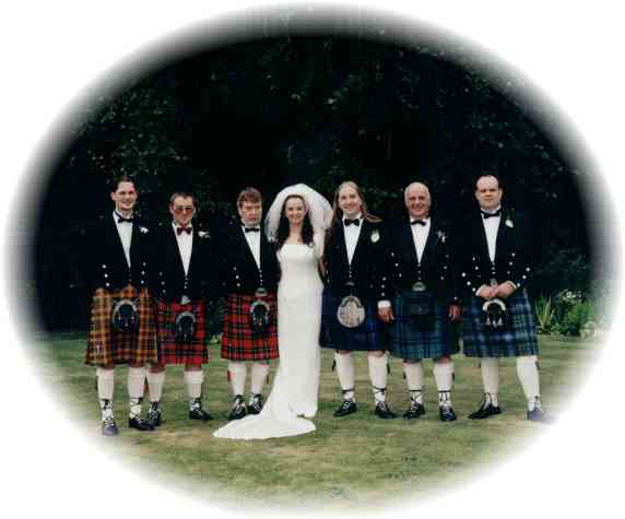 copyright Mate Gibb Photography 1999   (l to r; Paul Logue, W. McLeod Jnr., W. McLeod Snr., Nikki, Graham, Jack Wishart, Scott Wishart))