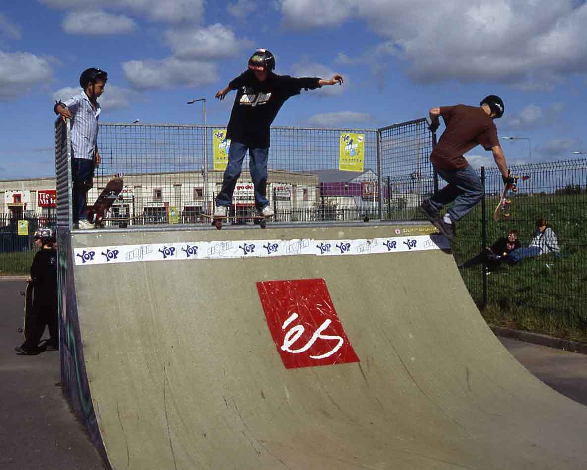 Three groms