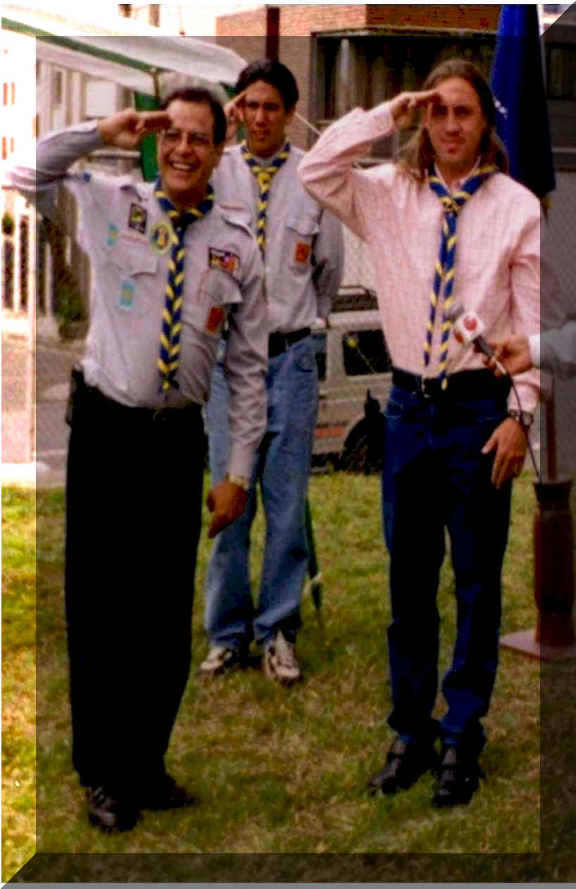 ALEX_600_3.jpg (83456 bytes)