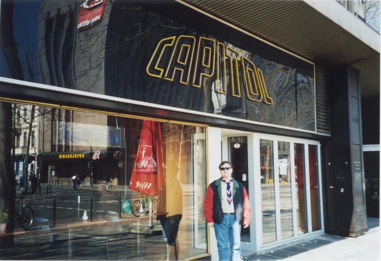 Graham vor - Das Capitol -