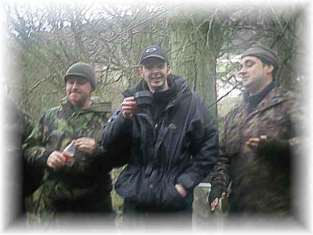 Nutters have lunch.