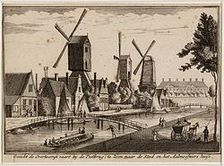 Pestbrug in Overtoom, Aalmoezeniersweeshuis op achtergrond
