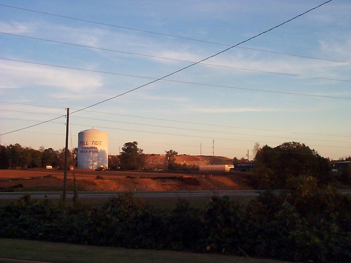Nov 18 2002  US 82 E water tower