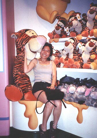 Tigger.JPG (56537 bytes)
