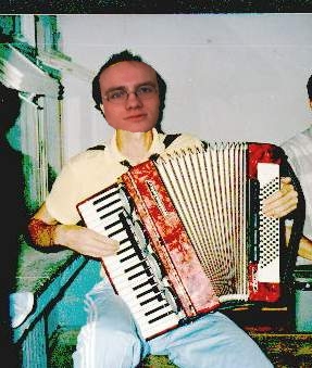 Ukoad7.jpg (44936 bytes)