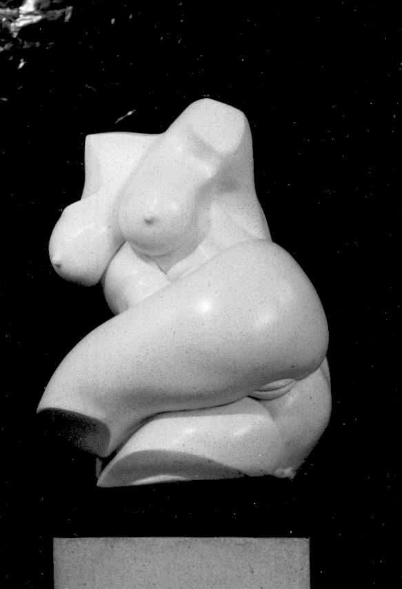 Steunend in het zand