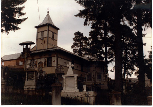 BISERICA ROMANEASCA DIN BARCANI
