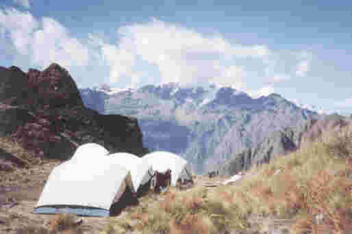 Camping at Phuyupatamarca