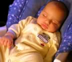 Momma loves you, Kaden. Sweet dreams. (37kb)