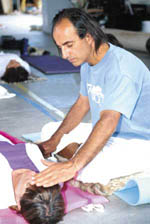Practicing Sat Nam Rasayan, a Healing Treatment