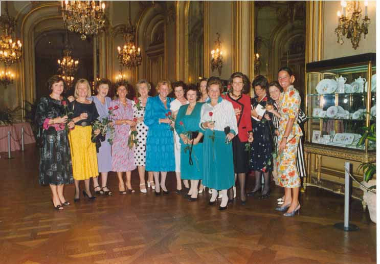 alumnasartes.JPG (52263 bytes)