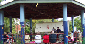 Murwillumbah Band Rotunda. Photo by V. Behrens, September 2006