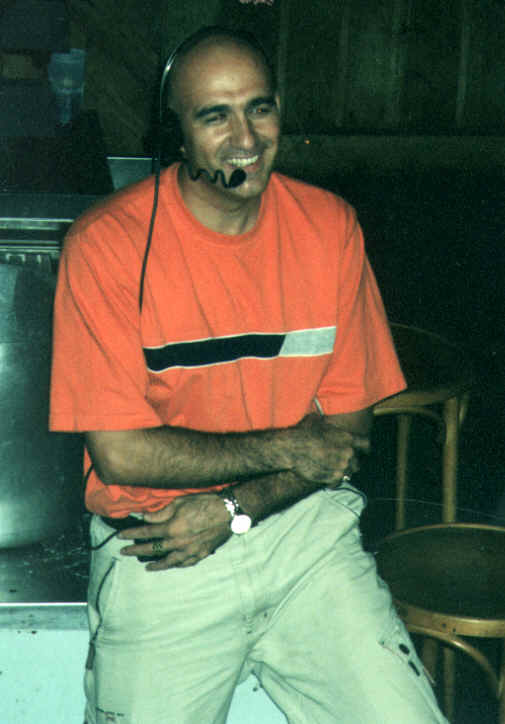wpe5F.jpg (31817 bytes)