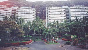 makahaent.jpg (21952 bytes)