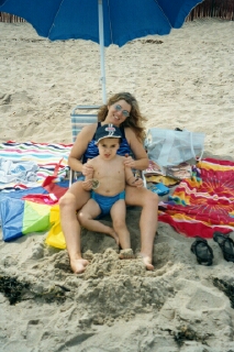 Paysh and Cameron under the umbrella