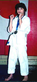 karate1.jpg (6837 bytes)