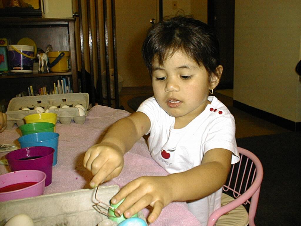 [Coloring Easter Eggs]