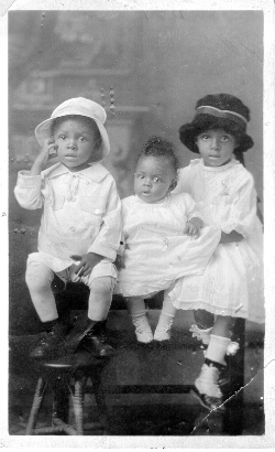 Evelyn, Rosa and Alfred COLLINS
