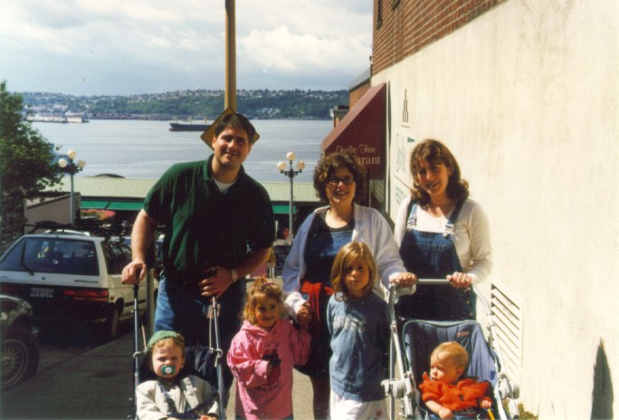 0898market.jpg (68057 bytes)
