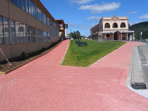 Paving around Cenotaph