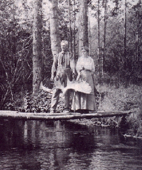 Elmer and Myrtle at Irish Creek (1916)