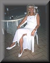 Peta in white.jpg (23424 bytes)