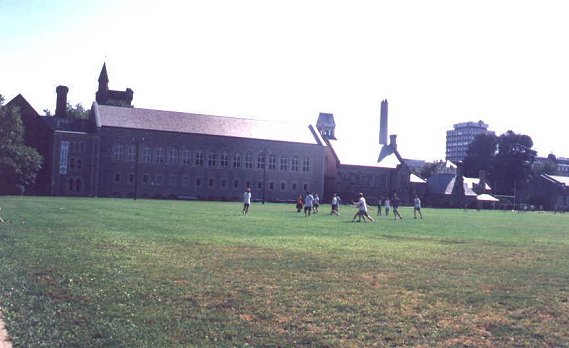 I_want's Photography - University of Toronto - pic 1 - Soccor Field - 40 kbytes