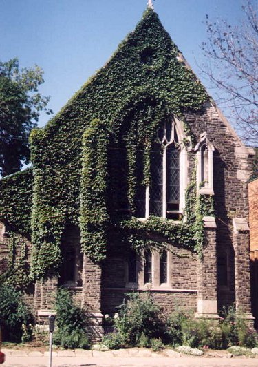 I_want's Photography - University of Toronto - Hoskins Ave. Bldg. #3  - 76 kbytes