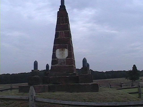 monument2.jpg