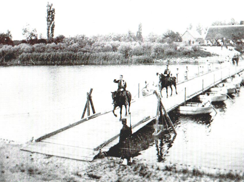 geniebrug2.JPG (117668 bytes)
