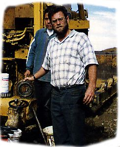 tractor.jpg 28K
