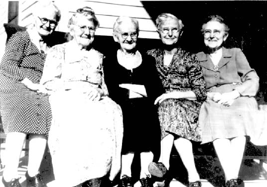 Morris Sisters  (47222 bytes)