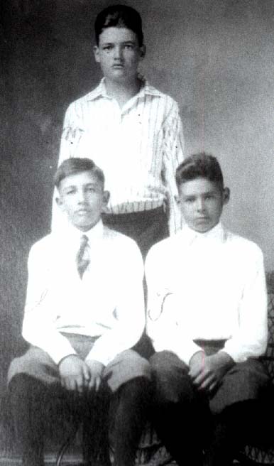 WalterHaggard&Johnny&TulsaCarr  (31762 bytes)