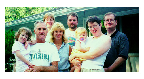 fam2.jpg (98656 bytes)