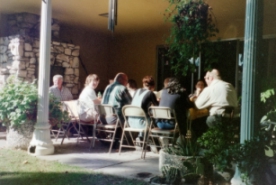 family.jpg (28784 bytes)