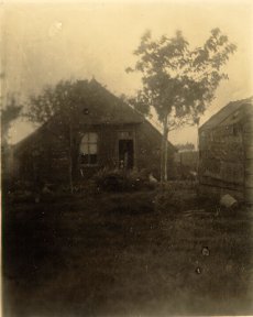 Huis-fam degroot.jpg (11985 bytes)