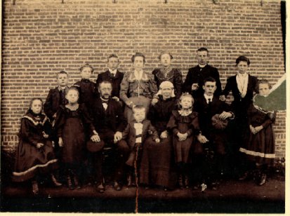 Familie Durk Klaver te Drachten ca 1900