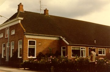 Musselkanaal-Schoolstraat137-famdeVries.jpg (19931 bytes)