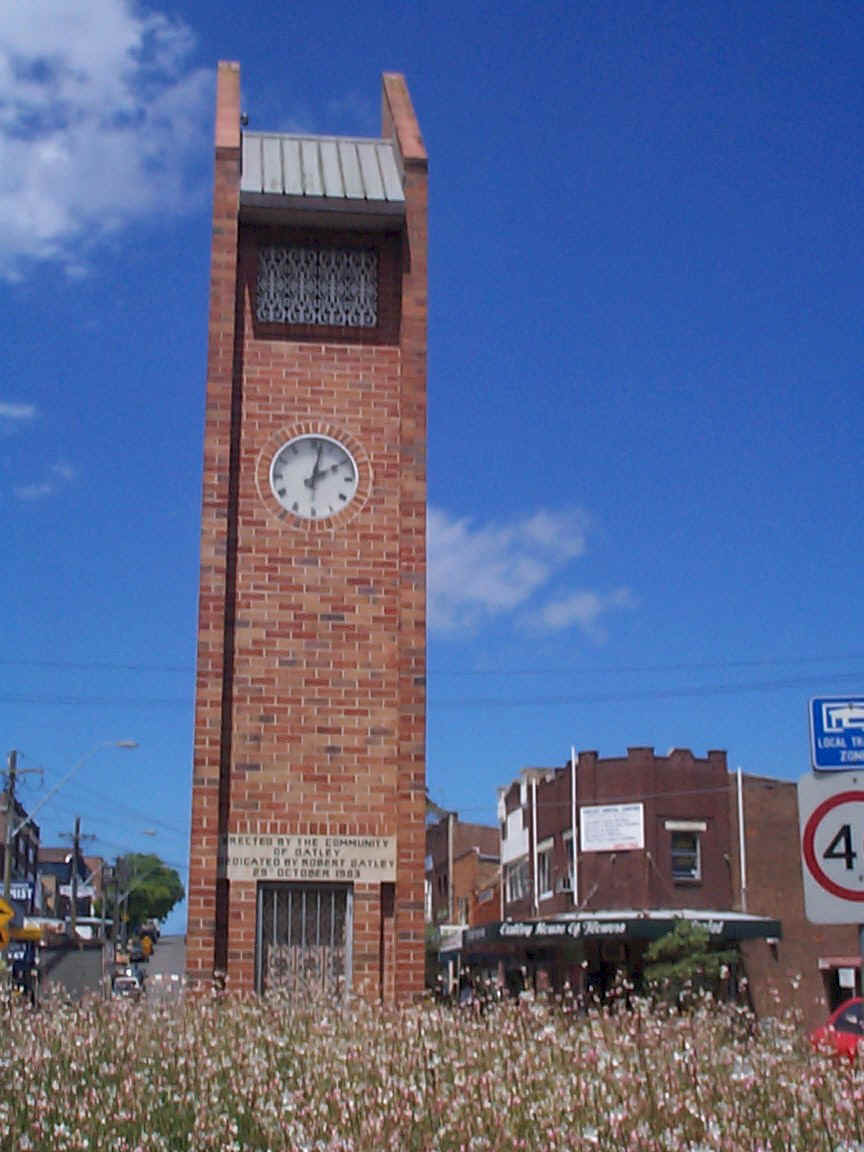 Clock.jpg (231506 bytes)