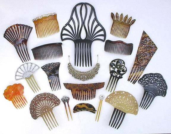 Elizabeth's Combs