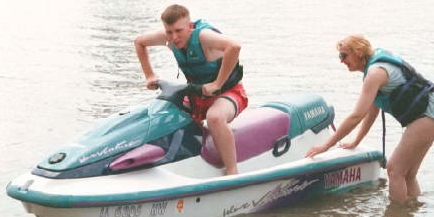 jet ski (80340 bytes)