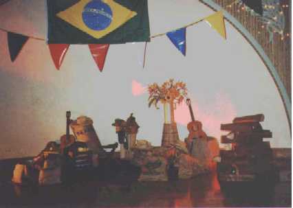 FestaDisplay.gif (578242 bytes)