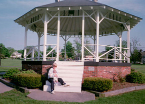 Stephanie & Nana on the bandstand