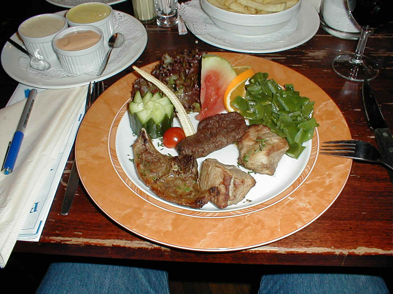 P1010128.jpg (204604 bytes)