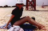 allybeach.jpg (56190 bytes)