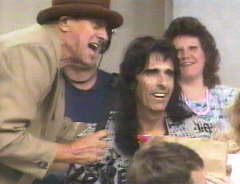 Alice Cooper gets a Ladmo Bag!
