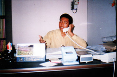 Busy betul ku di buatnya melayan kerenah customer yang  tidak sabar untuk menerima pelan bangunan mereka yang berada dalam proses draught.