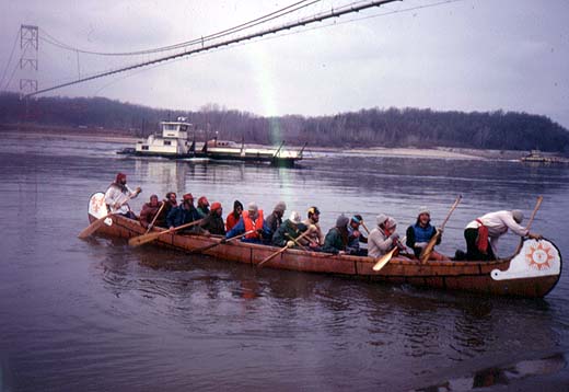 canoeriver520x358.jpg